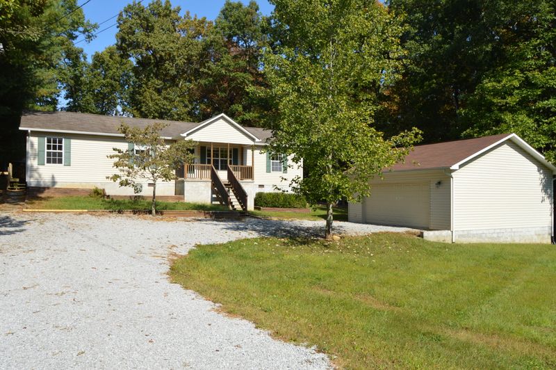549 Bent Tree Dr, Crossville, TN 38555