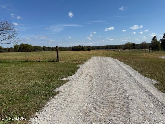 549 Smith Rd, Crossville, TN 38571