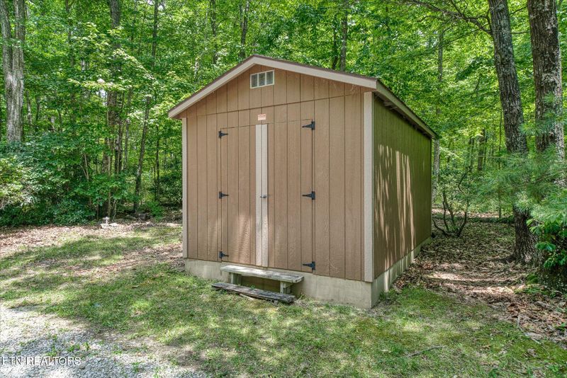 55 Burks Pl, Monterey, TN 38574