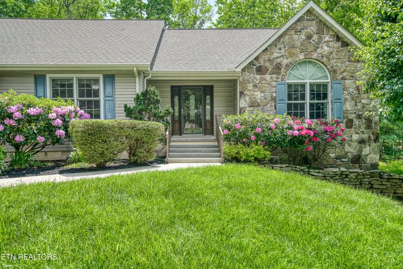 55 Loxley Ln, Crossville, TN 38558