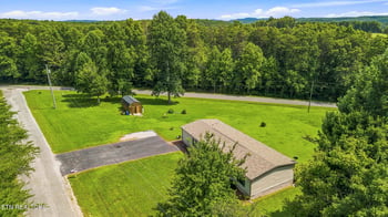 55 Raccoon Creek Rd, Crossville, TN 38572