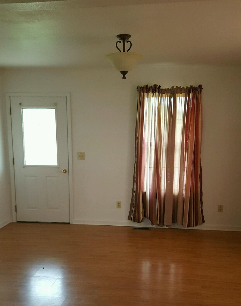 55 Third St, Crab Orchard, TN 37723