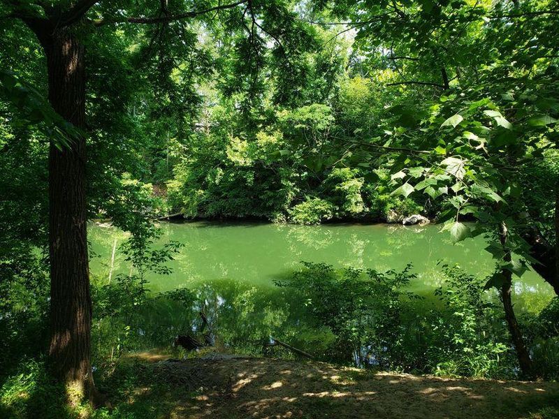 550 River Run Dr, Maryville, TN 37804