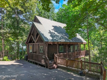 550 Wildwood Forest Way #5, Sevierville, TN 37876
