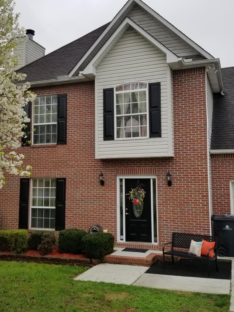 5500 Crooked Pine Ln, Knoxville, TN 37921
