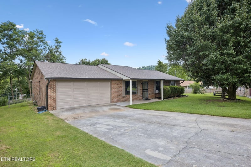 5500 Jericho Ln, Knoxville, TN 37918