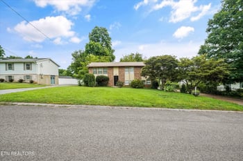 5501 Malmsbury Rd, Knoxville, TN 37921