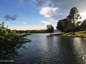 5501 River Point Cove Rd, Knoxville, TN 37919