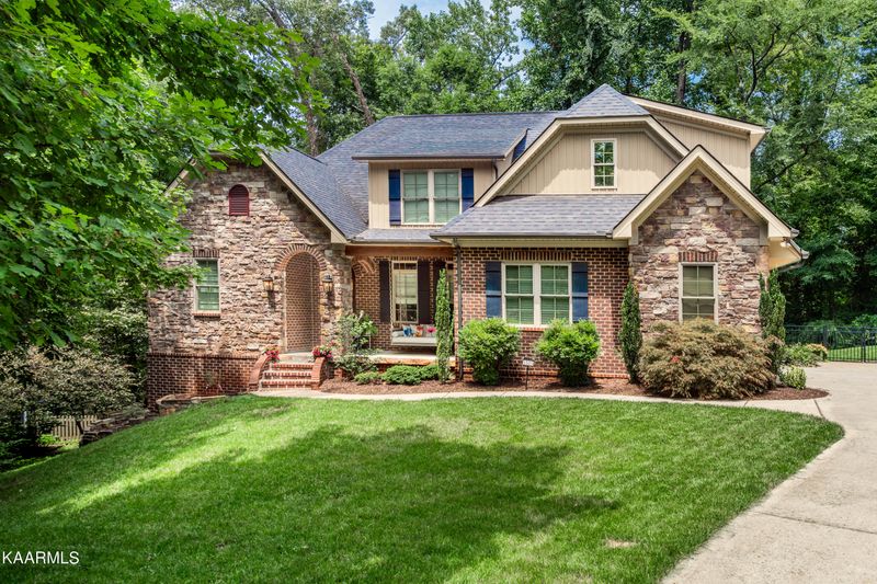 5505 Pinellas Dr, Knoxville, TN 37919