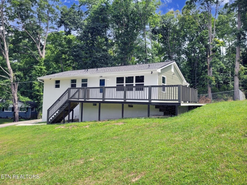 5506 Cedar Heights Rd, Knoxville, TN 37912