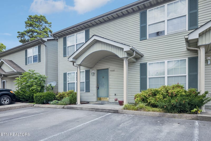 5508 Secluded Way, Knoxville, TN 37918