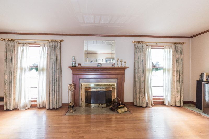 5509 E Sunset Rd, Knoxville, TN 37914