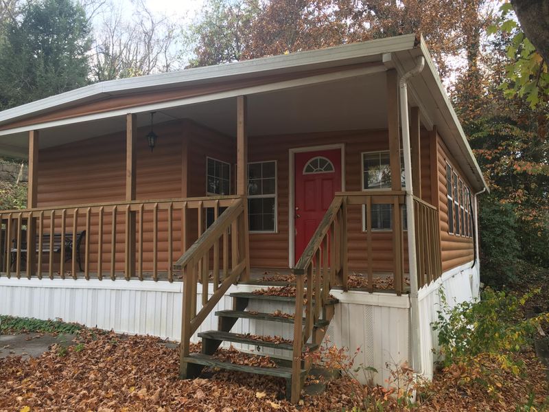 551 Flamingo Cir, Townsend, TN 37882