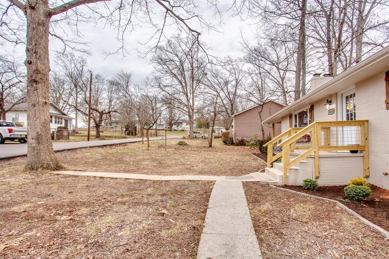 5510 5th St, Knoxville, TN 37918