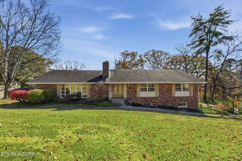 5510 E Sunset Rd, Knoxville, TN 37914