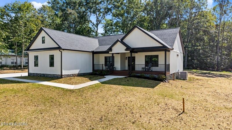 5510 Sevierville Rd, Seymour, TN 37865