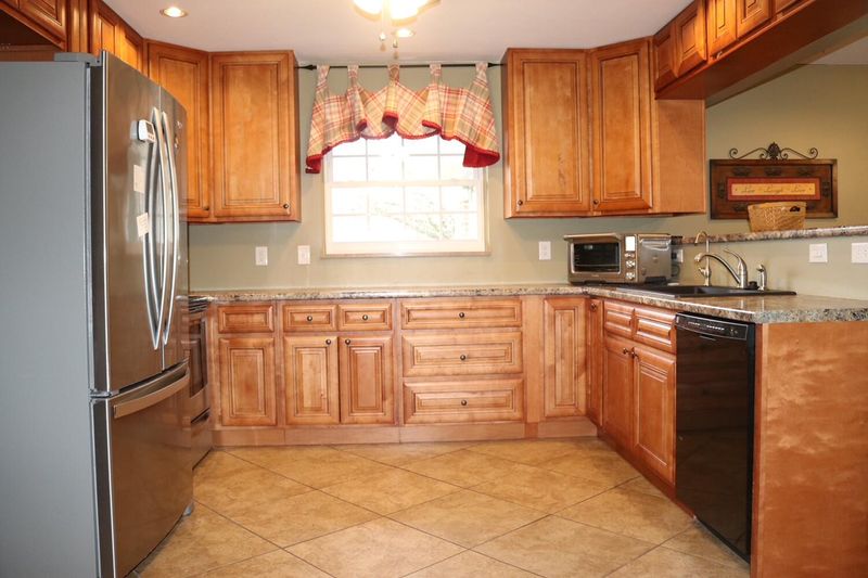 5514 Hwy 131, Washburn, TN 37888
