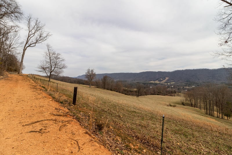5514 Tn 131, Washburn, TN 37888