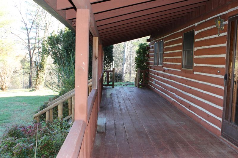 5515 Old Walland Hwy, Walland, TN 37886