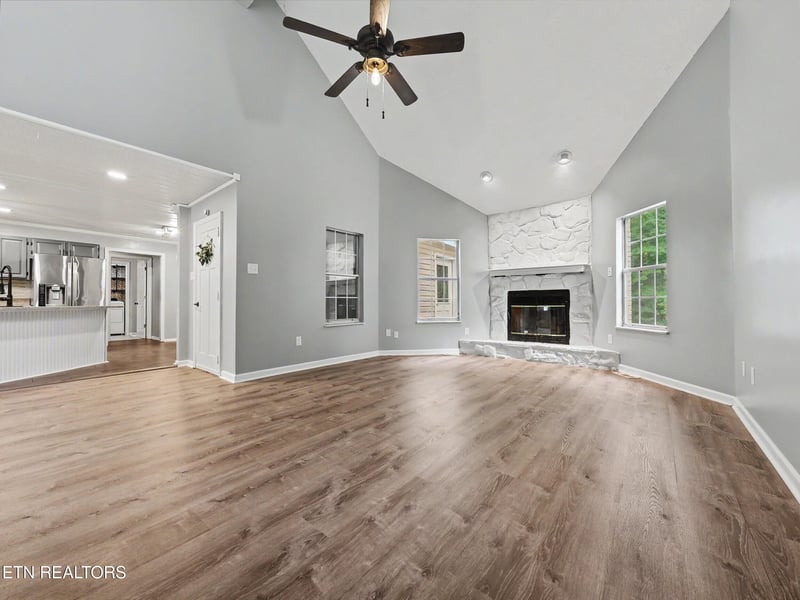 5516 Oakside Dr, Knoxville, TN 37920