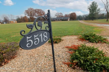 5518 W Beaver Creek Dr, Powell, TN 37849