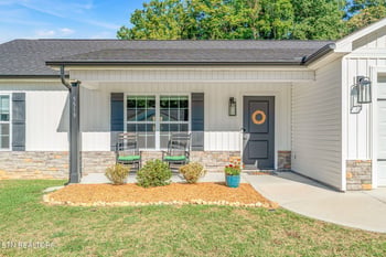 5519 Berkley Landing Ln, Knoxville, TN 37918
