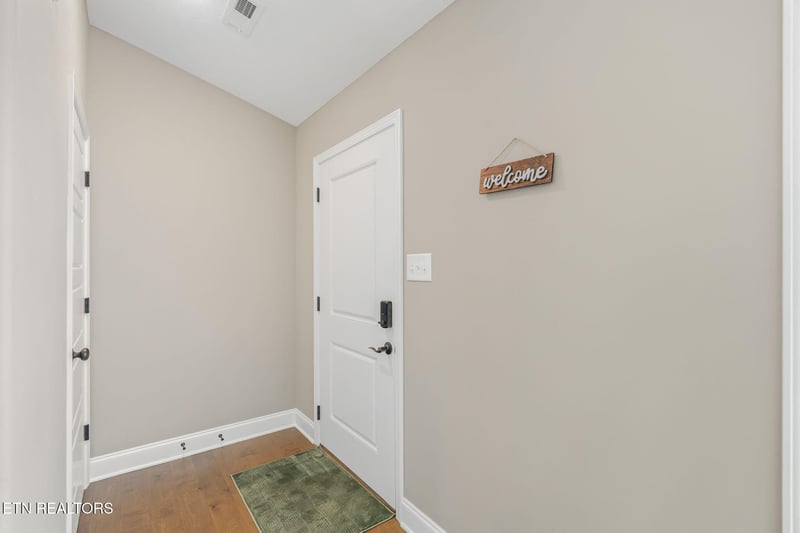 5519 Berkley Landing Ln, Knoxville, TN 37918