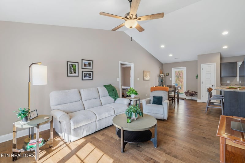 5519 Berkley Landing Ln, Knoxville, TN 37918