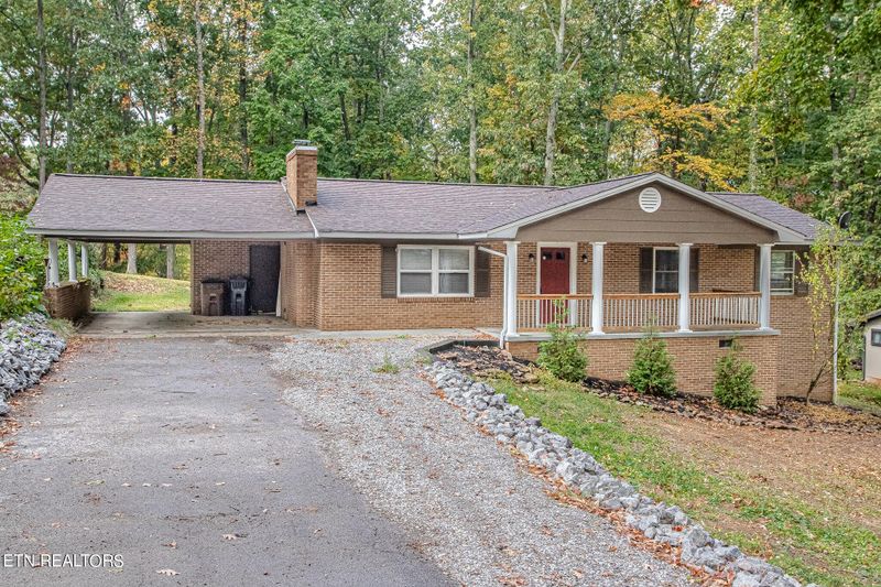 5519 Pinecrest Rd, Knoxville, TN 37912