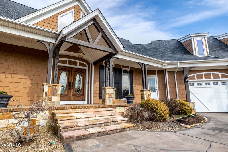 552 Creole Dr, Maryville, TN 37801