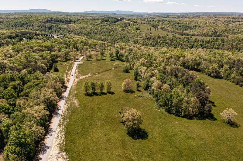 552 Mccampbell Rd, Crossville, TN 38571