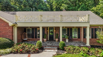 5520 Heathrow Dr, Knoxville, TN 37919