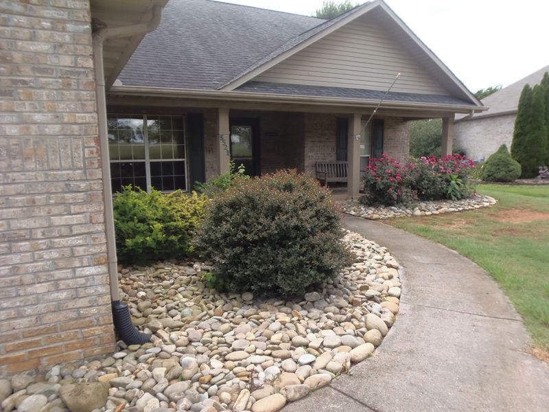 5521 J Riley West Rd, Greenback, TN 37742