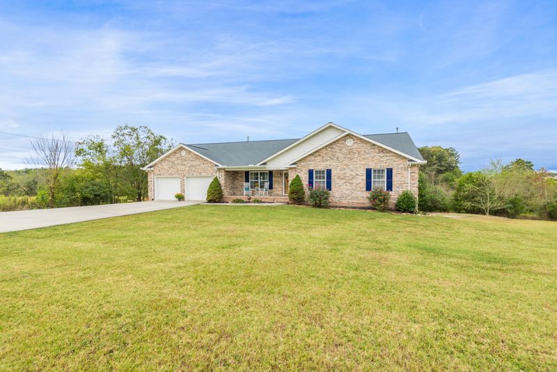 5521 Roberts Rd, Corryton, TN 37721