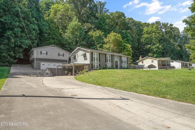 5524 Carter Rd, Knoxville, TN 37918