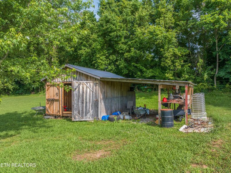 5525 Denton Dr, Russellville, TN 37860