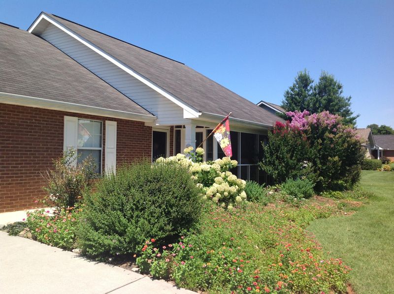 5533 J Riley W Dr, Greenback, TN 37742