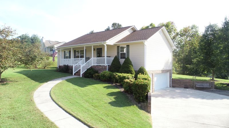 554 Deer Ridge Dr, Rutledge, TN 37861