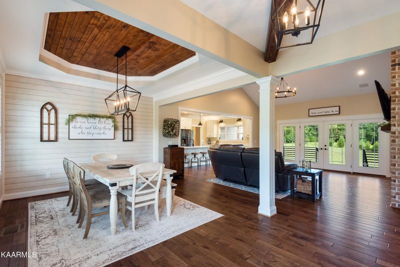 554 Old Johnston Valley Rd, Kingston, TN 37763