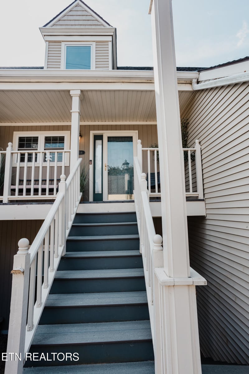 554 Riverfront Way, Knoxville, TN 37915