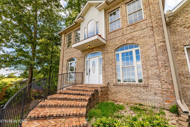 5540 Nine Mile Rd, Maryville, TN 37801