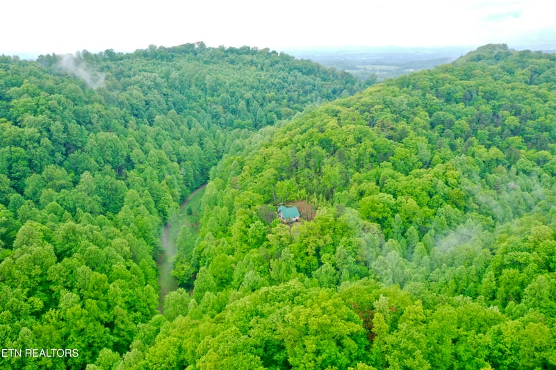 555 County Road 484, Englewood, TN 37329