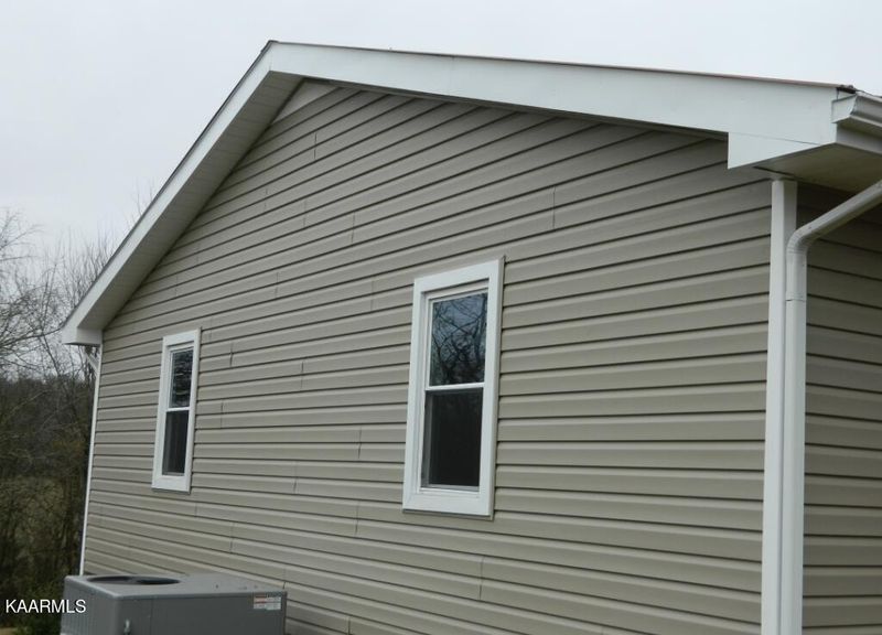 555 Idol Ridge Rd, Blaine, TN 37709