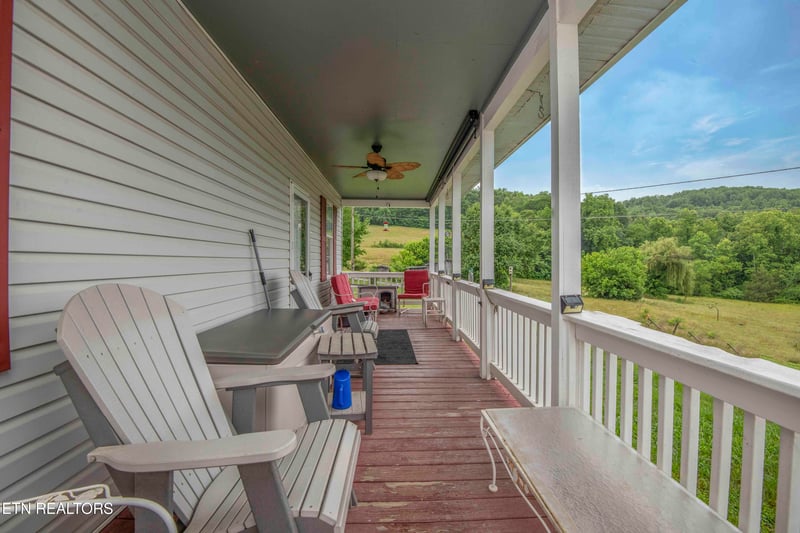 555 Little Valley Rd, Maynardville, TN 37807