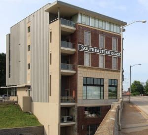 555 W Jackson Ave #402, Knoxville, TN 37902