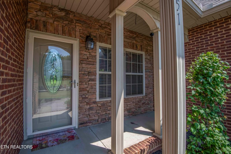 5551 Meadow Wells Dr, Knoxville, TN 37924