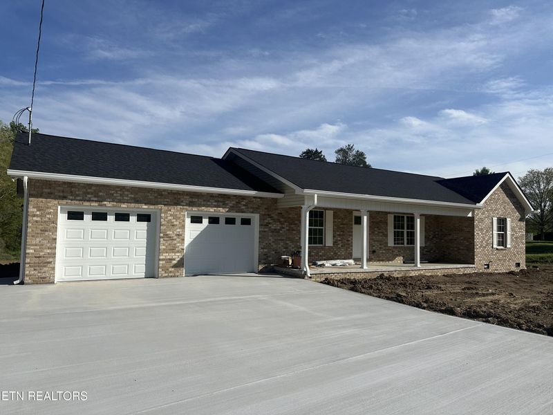 556 Pine Ridge Rd, Clinton, TN 37716