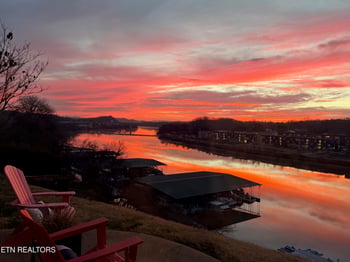 556 Riverfront Way, Knoxville, TN 37915