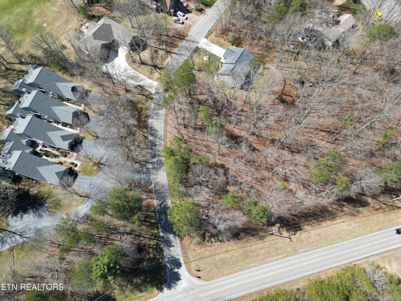 556 Westchester Dr, Crossville, TN 38558