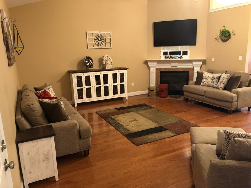 5564 Beverly Square Way, Knoxville, TN 37918